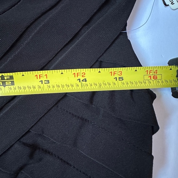 Adrianna Papell Cocktail Formal Women's Dress Black Sz 8P with Pleats V-Neck - Picture 6 of 11